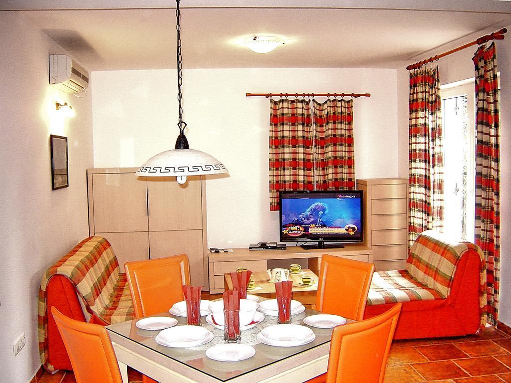 Apartments Maris Petrovac 객실 사진